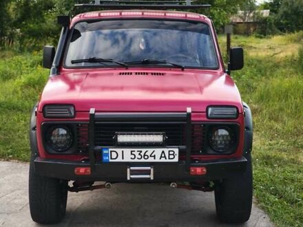 ВАЗ 21214 2008 у Нежине на Automoto.ua Червоний ВАЗ 21214, об'ємом двигуна 1.7 л та пробігом 74 тис. км за 5000 $, фото 1 на Automoto.ua