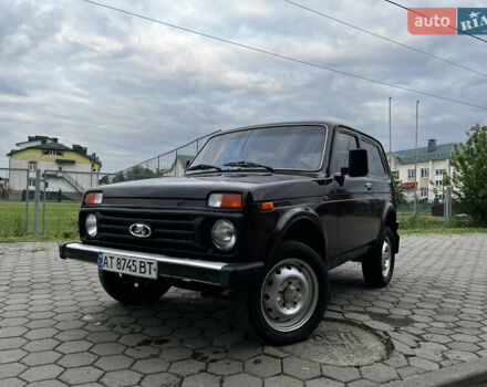 Червоний ВАЗ 21214, об'ємом двигуна 1.7 л та пробігом 280 тис. км за 4500 $, фото 1 на Automoto.ua