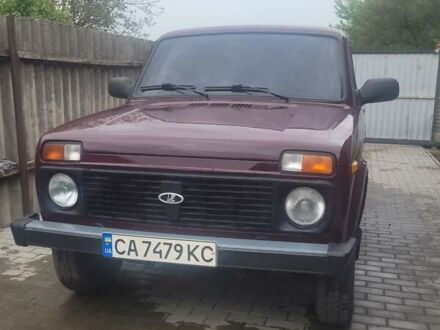 ВАЗ 21214 2010 в Ольшанка на Automoto.ua Красный ВАЗ 21214, объемом двигателя 1.7 л и пробегом 220 тыс. км за 4800 $, фото 1 на Automoto.ua