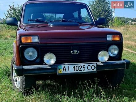 ВАЗ 21214 2011 у Києві на Automoto.ua Червоний ВАЗ 21214, об'ємом двигуна 1.7 л та пробігом 167 тис. км за 4000 $, фото 1 на Automoto.ua