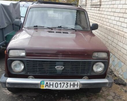 Красный ВАЗ 21214, объемом двигателя 1.7 л и пробегом 148 тыс. км за 3200 $, фото 1 на Automoto.ua