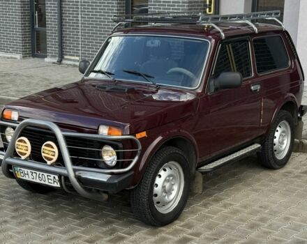 Красный ВАЗ 21214, объемом двигателя 1.7 л и пробегом 60 тыс. км за 4950 $, фото 1 на Automoto.ua