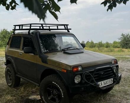 Червоний ВАЗ 21214, об'ємом двигуна 1.7 л та пробігом 210 тис. км за 3500 $, фото 1 на Automoto.ua