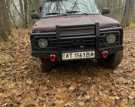 Красный ВАЗ 21214, объемом двигателя 1.7 л и пробегом 100 тыс. км за 4400 $, фото 1 на Automoto.ua