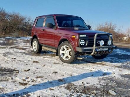 ВАЗ 21214 2013 в Ахтырке на Automoto.ua Красный ВАЗ 21214, объемом двигателя 1.7 л и пробегом 81 тыс. км за 4500 $, фото 1 на Automoto.ua