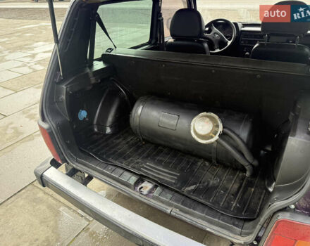 ВАЗ 21214, объемом двигателя 1.7 л и пробегом 119 тыс. км за 6399 $, фото 12 на Automoto.ua