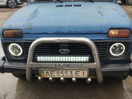 Серый ВАЗ 21214, объемом двигателя 1.69 л и пробегом 200 тыс. км за 2500 $, фото 1 на Automoto.ua