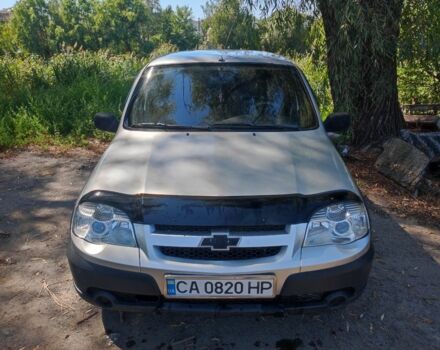 Сірий ВАЗ 21214, об'ємом двигуна 1.7 л та пробігом 6 тис. км за 4200 $, фото 1 на Automoto.ua