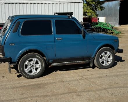 Синий ВАЗ 21214, объемом двигателя 1.7 л и пробегом 130 тыс. км за 3500 $, фото 3 на Automoto.ua