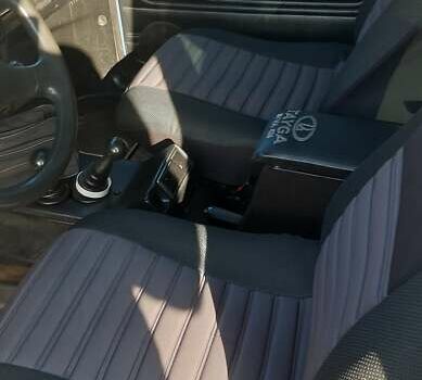 Синий ВАЗ 21214, объемом двигателя 1.7 л и пробегом 115 тыс. км за 4400 $, фото 2 на Automoto.ua