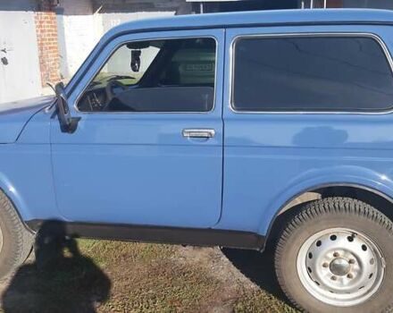 Синий ВАЗ 21214, объемом двигателя 1.7 л и пробегом 115 тыс. км за 4400 $, фото 4 на Automoto.ua