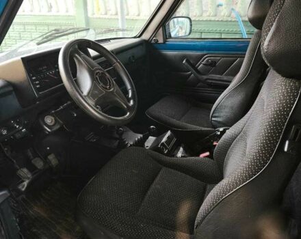 Синий ВАЗ 21214, объемом двигателя 1.7 л и пробегом 74 тыс. км за 4300 $, фото 8 на Automoto.ua