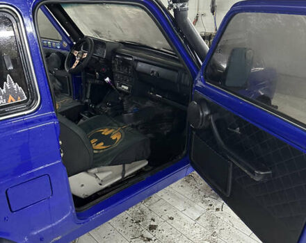 Синий ВАЗ 21214, объемом двигателя 1.7 л и пробегом 150 тыс. км за 3600 $, фото 12 на Automoto.ua