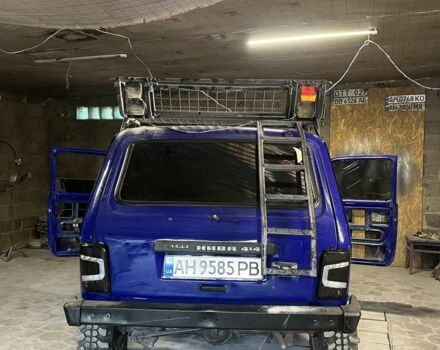 Синій ВАЗ 21214, об'ємом двигуна 1.7 л та пробігом 145 тис. км за 3350 $, фото 4 на Automoto.ua