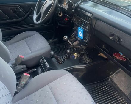 Синий ВАЗ 21214, объемом двигателя 1.7 л и пробегом 104 тыс. км за 2600 $, фото 7 на Automoto.ua