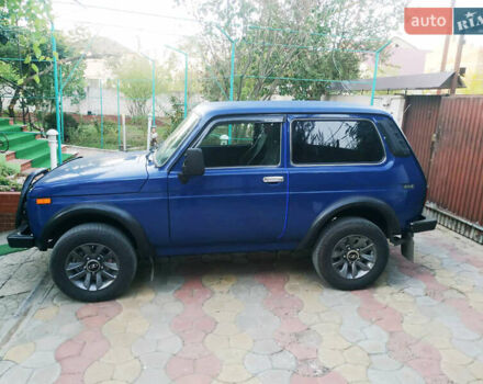 Синій ВАЗ 21214, об'ємом двигуна 1.7 л та пробігом 81 тис. км за 4200 $, фото 2 на Automoto.ua