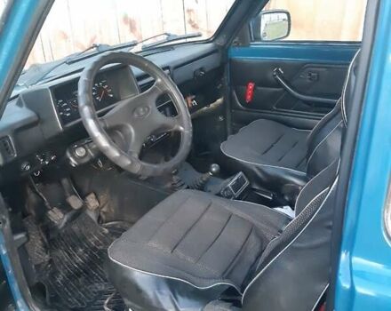 Синий ВАЗ 21214, объемом двигателя 1.7 л и пробегом 41 тыс. км за 3600 $, фото 6 на Automoto.ua