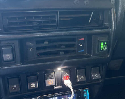 Синій ВАЗ 21214, об'ємом двигуна 1.7 л та пробігом 172 тис. км за 5000 $, фото 20 на Automoto.ua