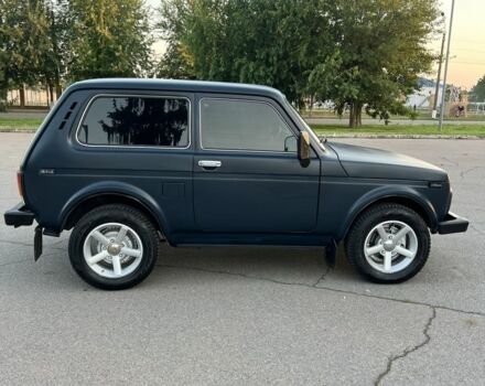 Синий ВАЗ 21214, объемом двигателя 1.7 л и пробегом 208 тыс. км за 4600 $, фото 3 на Automoto.ua