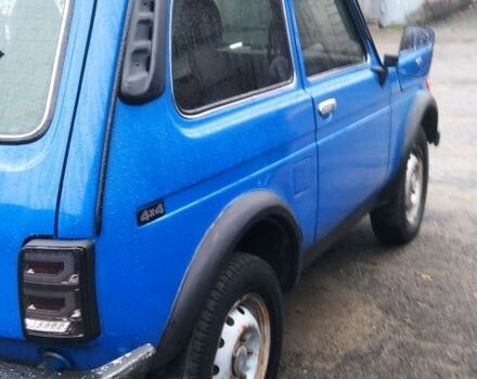 Синий ВАЗ 21214, объемом двигателя 1.7 л и пробегом 200 тыс. км за 2350 $, фото 3 на Automoto.ua