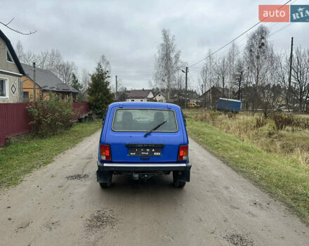 Синий ВАЗ 21214, объемом двигателя 1.7 л и пробегом 149 тыс. км за 2699 $, фото 5 на Automoto.ua