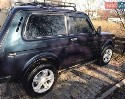 Синий ВАЗ 21214, объемом двигателя 1.7 л и пробегом 127 тыс. км за 4500 $, фото 6 на Automoto.ua