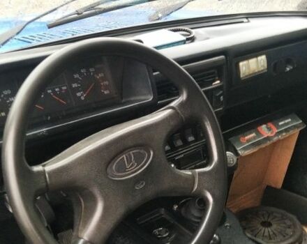 Синий ВАЗ 21214, объемом двигателя 1.7 л и пробегом 200 тыс. км за 2350 $, фото 6 на Automoto.ua