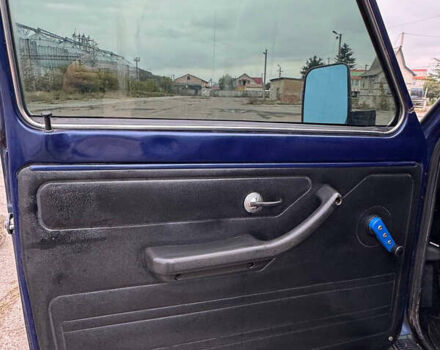 Синий ВАЗ 21214, объемом двигателя 1.7 л и пробегом 167 тыс. км за 5000 $, фото 12 на Automoto.ua