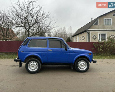 Синий ВАЗ 21214, объемом двигателя 1.7 л и пробегом 149 тыс. км за 2699 $, фото 3 на Automoto.ua