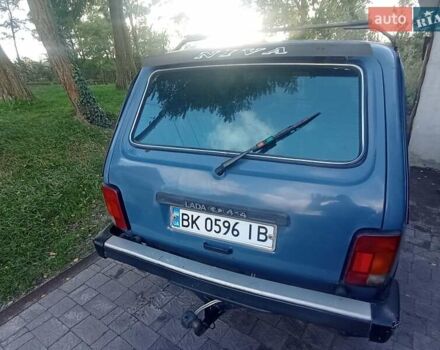 Синий ВАЗ 21214, объемом двигателя 1.7 л и пробегом 280 тыс. км за 3650 $, фото 12 на Automoto.ua