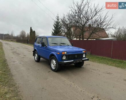 Синий ВАЗ 21214, объемом двигателя 1.7 л и пробегом 149 тыс. км за 2699 $, фото 2 на Automoto.ua