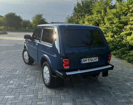 Синій ВАЗ 21214, об'ємом двигуна 1.69 л та пробігом 235 тис. км за 5200 $, фото 4 на Automoto.ua
