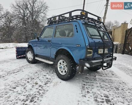 Синий ВАЗ 21214, объемом двигателя 1.7 л и пробегом 104 тыс. км за 7000 $, фото 3 на Automoto.ua