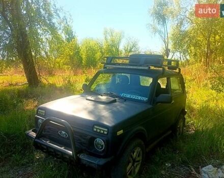Синій ВАЗ 21214, об'ємом двигуна 1.7 л та пробігом 228 тис. км за 3000 $, фото 3 на Automoto.ua