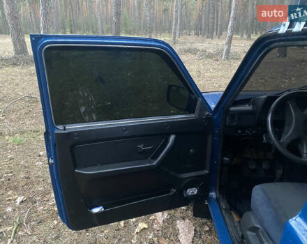 Синій ВАЗ 21214, об'ємом двигуна 1.69 л та пробігом 230 тис. км за 4300 $, фото 15 на Automoto.ua