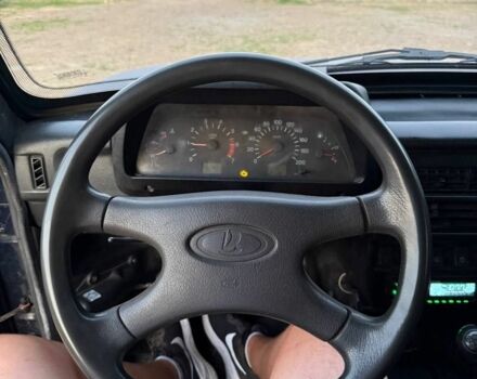 Синий ВАЗ 21214, объемом двигателя 1.7 л и пробегом 60 тыс. км за 6200 $, фото 5 на Automoto.ua