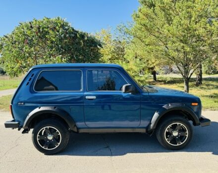 Синий ВАЗ 21214, объемом двигателя 1.7 л и пробегом 57 тыс. км за 4300 $, фото 3 на Automoto.ua