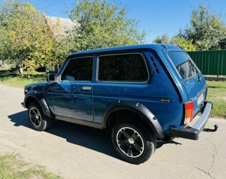 Синий ВАЗ 21214, объемом двигателя 1.7 л и пробегом 57 тыс. км за 4300 $, фото 4 на Automoto.ua