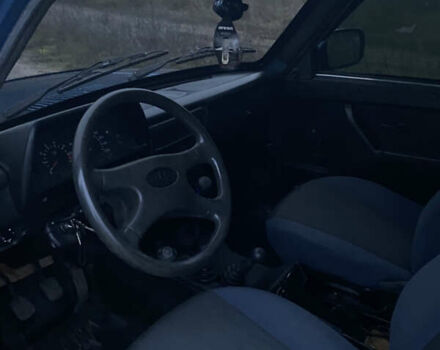 Синій ВАЗ 21214, об'ємом двигуна 1.69 л та пробігом 230 тис. км за 4300 $, фото 12 на Automoto.ua