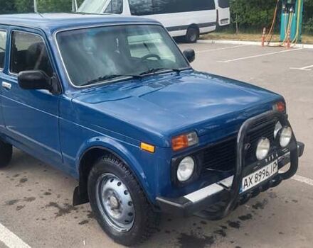 Синій ВАЗ 21214, об'ємом двигуна 1.7 л та пробігом 215 тис. км за 5700 $, фото 4 на Automoto.ua