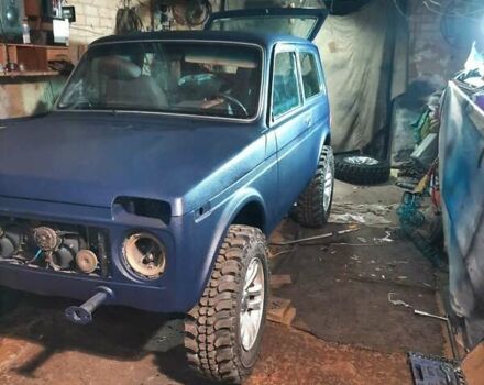 Синий ВАЗ 21214, объемом двигателя 1.7 л и пробегом 10 тыс. км за 6200 $, фото 2 на Automoto.ua