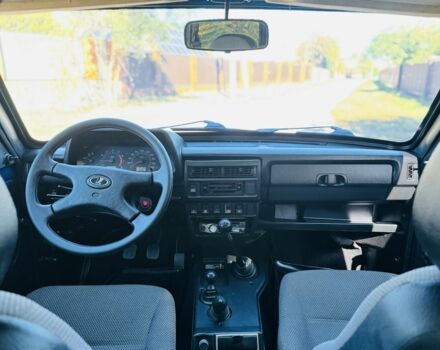 Синий ВАЗ 21214, объемом двигателя 1.7 л и пробегом 57 тыс. км за 4300 $, фото 6 на Automoto.ua