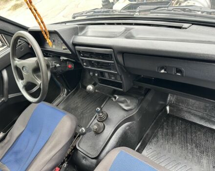 Синий ВАЗ 21214, объемом двигателя 1.7 л и пробегом 100 тыс. км за 3500 $, фото 18 на Automoto.ua