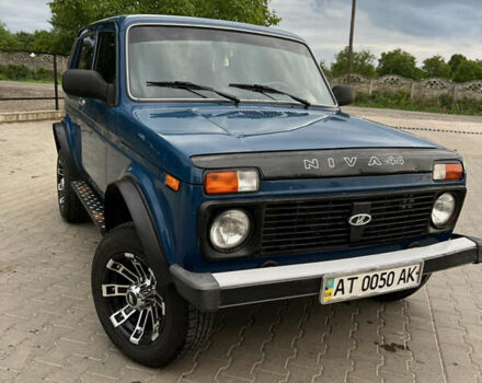 Синий ВАЗ 21214, объемом двигателя 1.7 л и пробегом 67 тыс. км за 5200 $, фото 3 на Automoto.ua