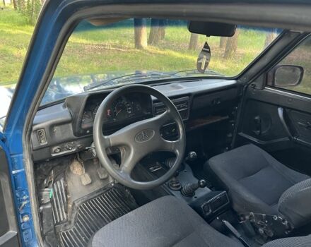 Синій ВАЗ 21214, об'ємом двигуна 1.7 л та пробігом 220 тис. км за 3300 $, фото 11 на Automoto.ua