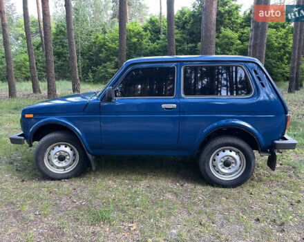 Синий ВАЗ 21214, объемом двигателя 1.7 л и пробегом 220 тыс. км за 3500 $, фото 2 на Automoto.ua