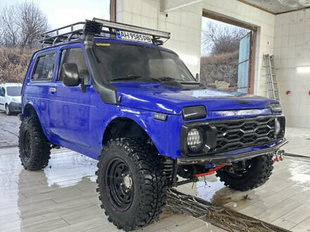 Синий ВАЗ 21214, объемом двигателя 1.7 л и пробегом 150 тыс. км за 3600 $, фото 1 на Automoto.ua