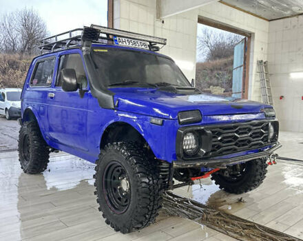 Синий ВАЗ 21214, объемом двигателя 1.7 л и пробегом 150 тыс. км за 3600 $, фото 1 на Automoto.ua