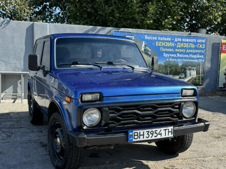 Синий ВАЗ 21214, объемом двигателя 1.7 л и пробегом 155 тыс. км за 3600 $, фото 1 на Automoto.ua