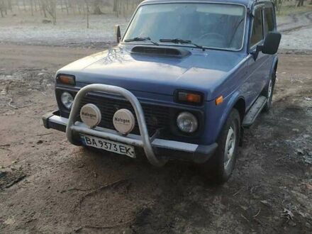 Синий ВАЗ 21214, объемом двигателя 1.7 л и пробегом 115 тыс. км за 3700 $, фото 1 на Automoto.ua
